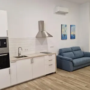 https://carmela-estudio.1costadelsol.com